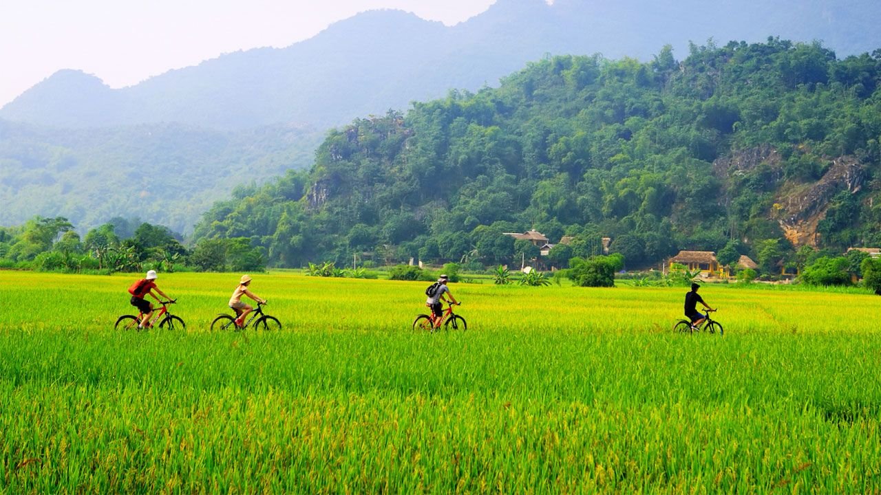 14 DAYS NORTHERN VIETNAM HERITAGE CYCLING FROM PEAKS TO PALMS